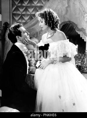 Original Film Titel: Camille. Englischer Titel: Camille. Jahr: 1936. Regie: George Cukor. Stars: Greta Garbo, Robert Taylor. Credit: M.G.M/Album Stockfoto