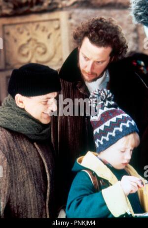 Original Film Titel: HOME ALONE 2: LOST IN NEW YORK. Englischer Titel: HOME ALONE 2: LOST IN NEW YORK. Jahr: 1992. Regie: Chris Columbus. Stars: Macaulay Culkin, Joe Pesci, Daniel STERN. Quelle: 20th Century Fox/Album Stockfoto