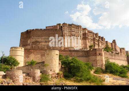 Mehrangarh oder Mehran Fort (15. Jahrhundert), in Jodhpur, Rajasthan gelegen, ist eine der größten Festungen in Indien Stockfoto