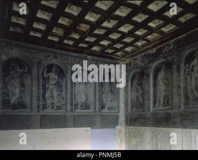 RELLANO DE LA ESCALERA DEL Palacio del Marques de SAN ADRIAN - las mejores DE LAS MUJERES - GRISALLA - 1568-1570. Autor: MORONE PIETRO. Lage: Palacio del Marques DE SAN ADRIAN. Tudela. NAVARRA. Spanien. Stockfoto