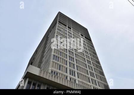 Der Middlesex County Court Komplex mit Bund zeit Arbeiten von Charles Bulfinch. bis 20. Jahrhunderts Brutalismus, Cambridge Massachusetts, USA. Stockfoto