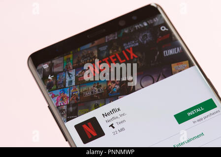 New York, USA - 21. September 2018: Netflix in Google den Bildschirm des Smartphones Hintergrund Nähe zu sehen. Stockfoto