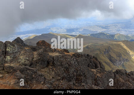 Anzeigen von ruca Pichincha in Quito, Ecuador Stockfoto