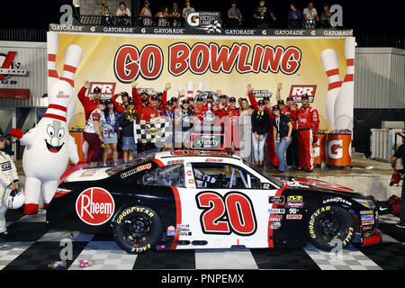 Richmond, Virginia, USA. 21 Sep, 2018. Christopher Bell (20), gewinnt das Bowling 250 in Richmond Raceway in Richmond, Virginia. Quelle: Chris Owens Asp Inc/ASP/ZUMA Draht/Alamy leben Nachrichten Stockfoto