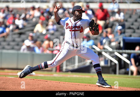 Atlanta, GA, USA. 15 Sep, 2018. Atlanta Braves Krug Touki Toussaint liefert ein Pitch im ersten Inning eines MLB Spiel gegen die St. Louis Cardinals bei Sun Trust Park in Atlanta, GA. Atlanta gewann 7-3. Austin McAfee/CSM/Alamy leben Nachrichten Stockfoto