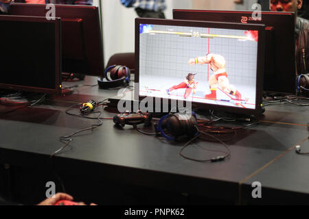 Computer Spiel Fans und Cosplayer teilnehmen, EGX 2018 NEC, Birmingham, UK, Samstag, 22. September 2018, Rosanna Marie Saracino Saracino Credit: Rosanna/Alamy leben Nachrichten Stockfoto