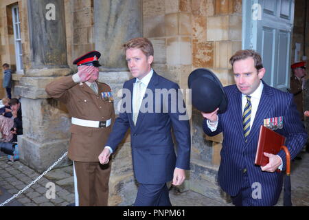 Leeds, Großbritannien. 22. September 2018. Prinz Charles Besuch in Bramham Park in Queens eigenen Yeomanry Regiment mit einem neuen Guidon vorhanden. Credit: Yorkshire Pics/Alamy leben Nachrichten Stockfoto