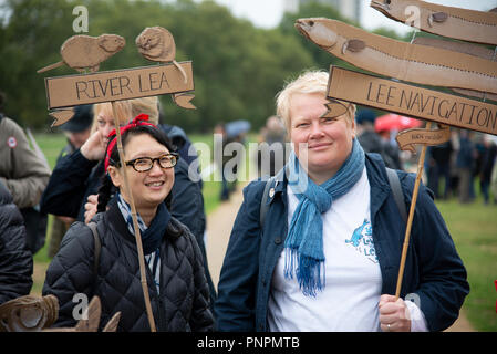 London, Großbritannien. 22. September 2018. People's Spaziergang für die Tierwelt mit Chris Packham vom Hyde Park an Whitehall und Downing Street Credit: A. Bennett Credit: Andrew Bennett/Alamy leben Nachrichten Stockfoto