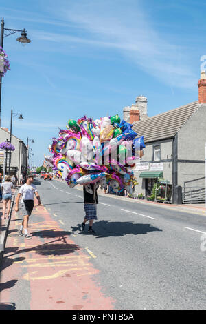 Abergele Karneval und Schicksal 14. Juli 2018 an der Küste von Nordwales Stockfoto