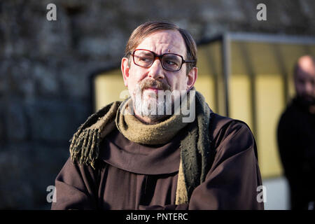 Original Film Titel: BAJE DIOS Y LO QUE VEA. Englischer Titel: BAJE DIOS Y LO QUE VEA. Jahr: 2017. Regisseur: CURRO VELAZQUEZ. Stars: KARRA ELEJALDE. Credit: Morena Films/TVE/TURANGA FILME/UNO EQUIS DIOS/VERGNE, Julio/Album Stockfoto