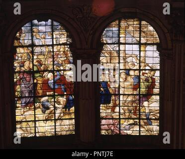 VIDRIERAS DE LA CAPILLA MAYOR DE LA CATEDRAL DE GRANADA - PRENDIMIENTO DE CRISTO Y CRISTO ATADO A LA COLUMNA - SIGLO XVI. Autor: TEODORO DE HOLANDA/JUAN del Campo. Lage: CATEDRAL - Interieur. GRANADA. Spanien. Stockfoto