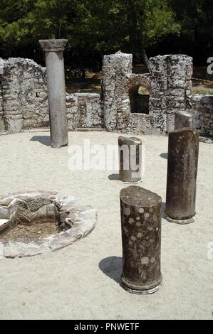 Frühe christliche Kunst. Baptisterium des 6. Jahrhundert A.C. Butrint. Albanien. Stockfoto