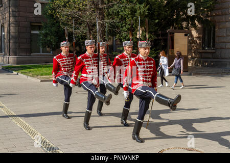Ändern des Schutzes außerhalb der Präsidentschaft Sofia, Bulgarien. Stockfoto