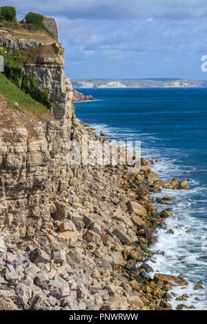 Isle of Portland Klippe Ansichten über Küstenweg, in der Nähe von Weymouth, Dorset, England, Großbritannien Stockfoto