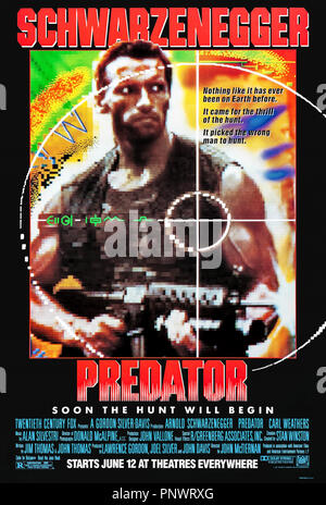Predator (1987) von John McTiernan Regie und mit Arnold Schwarzenegger, Carl Wetter, Jesse Ventura und Sonny Ventura. Eine Elite Team von commandoes geworden, die Beute zu einem Außerirdischen auf Safari im südamerikanischen Dschungel, während auf einem Black Ops Mission. Stockfoto