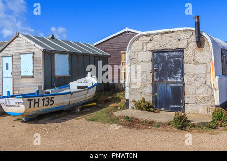 Isle of Portland Fischerboote, Angeln Schuppen, Leuchtturm, in der Nähe von Weymouth, Dorset, England, Großbritannien Stockfoto