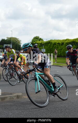 Der Aviva Frauen Tour führt durch Osten Frauenkopf, Northampton 2016 Stockfoto