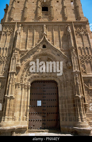 Spanien. Der Extremadura. Azuaga. Kirche Nuestra Senora de la Consolacion. 15.-16.. Isabelline gotischen Stil. Facada. Stockfoto