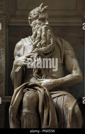 Mose. 1513-1515. Statue von Michelangelo (Michelangelo Buonarroti (1475-1564). Marmor. San Pietro in Vincoli Kirche. Rom. Italien. Stockfoto