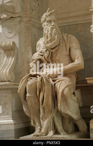 Mose. Marmor Skulptur von Michelangelo Buonarroti (1513-1515). Grab von Papst Julius II. Kirche San Pietro in Vincoli. Rom. Italien. Stockfoto