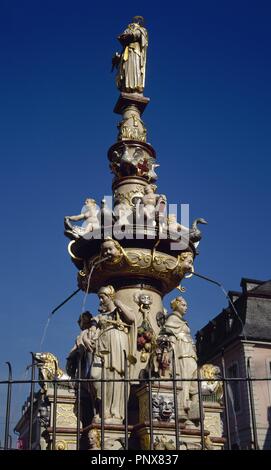 Deutschland. Trier. Brunnen des Heiligen Petrus, 1595. Von Hans Ruprecht Hoffmann (1545-1617). Stockfoto