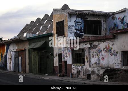 Murales y pinturas de la calle keine reeleccion en la colonia Centro de Hermosillo. Stockfoto