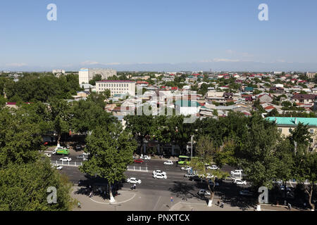 Taschkent, Usbekistan - Mai 02, 2017: Ansicht der städtischen Gebäude, Häuser und Straßen in der Stadt. Stockfoto