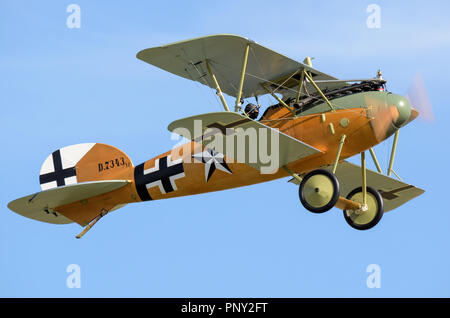 Reproduktion eines Deutschen Albatros DVA WWI Flugzeuge des Ersten Weltkriegs. Weltkrieg, Erster Weltkrieg biplane Fighter. Die deutsche Luftwaffe Fläche Stockfoto