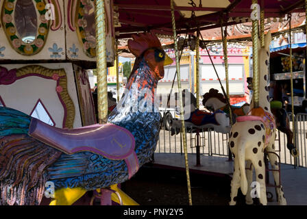 Hahn auf Karussell Fahrt am Ocean Drive Pavillon Amusement Park in North Myrtle Beach, South Carolina, USA. Stockfoto