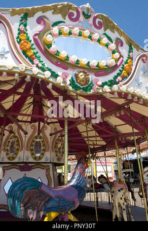Hahn auf Karussell Fahrt am Ocean Drive Pavillon Amusement Park in North Myrtle Beach, South Carolina, USA. Stockfoto