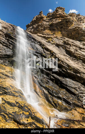 Bridal Veil Falls über Kuh Creek im Rocky Mountain National Park, Estes Park, Colorado. Stockfoto