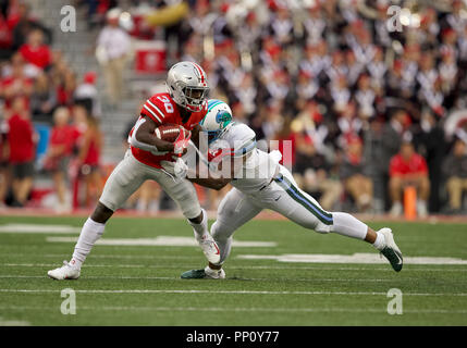 Columbus, Ohio, USA. 22 Sep, 2018. Ohio State Buckeyes zurück laufen Demario McCall (30) an den NCAA Football Spiel zwischen der Tulane grüne Welle & Ohio State Buckeyes am Ohio Stadium in Columbus, Ohio. JP Waldron/Cal Sport Media/Alamy Live News Credit: Cal Sport Media/Alamy leben Nachrichten Stockfoto