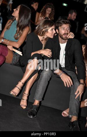 Mailand, Italien. 22 Sep, 2018. Mailänder Modewoche Fashion Frauen Frühling Sommer 2019. Elisabetta Franchi Front Row in Foto: Credit: Unabhängige Fotoagentur/Alamy leben Nachrichten Stockfoto