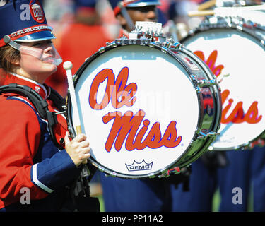 Oxford, MS, USA. 22 Sep, 2018. Mitglieder des Ole Miss Marching Band, während der NCAA DI Spiel an - Vaught Hemingway Stadium in Oxford, MS. Ole Miss besiegt Kent Zustand, 38-17. Kevin Langley/CSM/Alamy Live News Credit: Cal Sport Media/Alamy leben Nachrichten Stockfoto