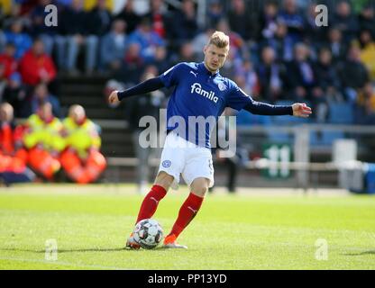 Kiel, Deutschland. 22 Sep, 2018. firo: 22.09.2018 Fußball, Saison 2018/2019 2.Bundesliga: Holstein Kiel - VfL Bochum Alexander Muehling (Holstein Kiel) | Verwendung der weltweiten Kredit: dpa/Alamy leben Nachrichten Stockfoto