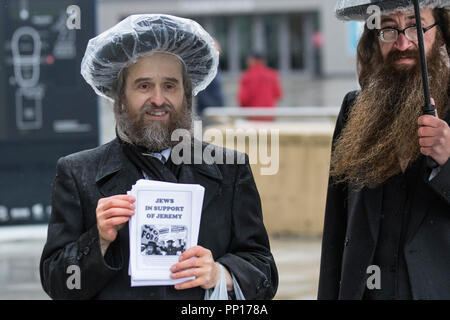 Liverpool, Merseyside. UK Wetter 23/09/2018. Sonne & Duschen delegierten Grüße, Juden zur Unterstützung von Jeremy von der Labour Party, Konferenz. Kredit; MediaWorldImages/AlamyLiveNews Stockfoto