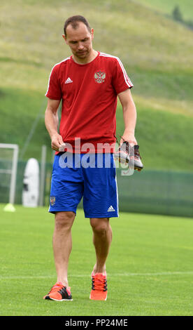 Neustift, Tirol, Österreich - Mai 22., 2018. Russische Fußball-Spieler Sergej Ignashevich während der Trainingslager in Neustift, Österreich. Stockfoto