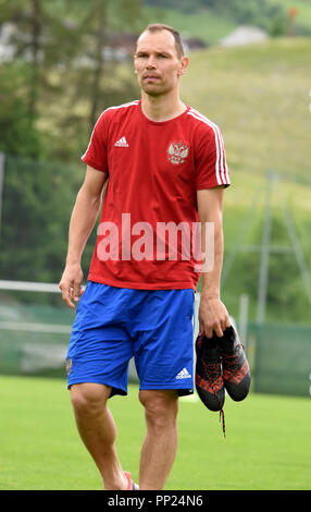 Neustift, Tirol, Österreich - Mai 22., 2018. Russische Fußball-Spieler Sergej Ignashevich während der Trainingslager in Neustift, Österreich. Stockfoto