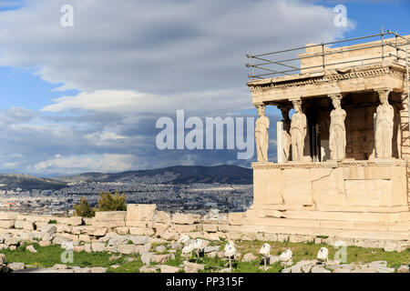 Wunderschöne Aussicht auf Erechtheion in Athen (Griechenland) Stockfoto