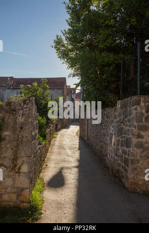 Stadt Jelsa auf der Insel Hvar, Kroatien 2018 Stockfoto