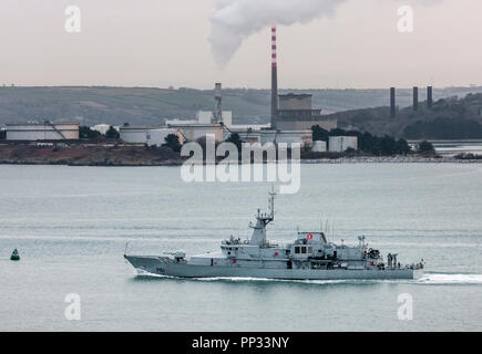 Whitegate, Cork, Irland. 07. Februar, 2018. Irish naval service Schiff LÉ Samuel Beckett kommt zurück von Patrol gebunden für ihre Heimat von Haulbow Stockfoto