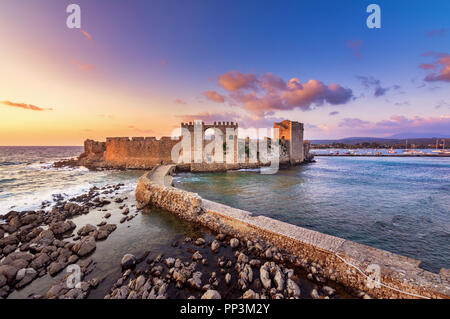 Die venezianische Festung von Methoni bei Sonnenuntergang in Peloponnes, Messenien, Griechenland Stockfoto