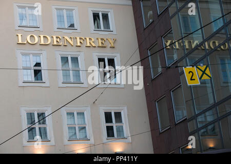 Ein logo Zeichen außerhalb eines die Lodenfrey Department Store in München, Deutschland, am 27. August 2018. Stockfoto