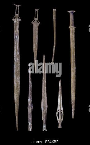 Keltische Waffen aus Bronze im Flussmündungsgebiet von Huelva gefunden. Madrid, Nationalmuseum für Archäologie. Lage: MUSEO ARQUEOLOGICO NACIONAL - coleccion. MADRID. Spanien. Stockfoto