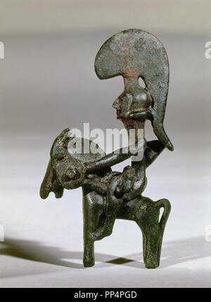 GUERRERO DE MOGENTE (VALENCIA) O CABALLO DE LA BASTIDA - EXVOTO EN BRONCE - SIGLO V-IV AC-ARTE IBERICO. Lage: MUSEO DE PREHISTORIA Y ARQUEOLOGIA. Spanien. Stockfoto