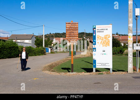 CAMINO DE SANTIAGO, Spanien - 9 August, 2018 - Wandern auf dem Jakobsweg, in Villares de Órbigo, Castilla Stockfoto