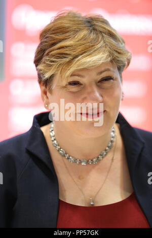 Liverpool, Großbritannien. 23. September 2018. Emily Thornberry Mp Schatten Außenminister Labour Party Conference 2018 der Liverpool Echo Arena, Liverpool, England, 23. September 2018 die Labour Party Conference 2018 An der Liverpool Echo Arena, Liverpool, England Credit: Allstar Bildarchiv/Alamy leben Nachrichten Stockfoto