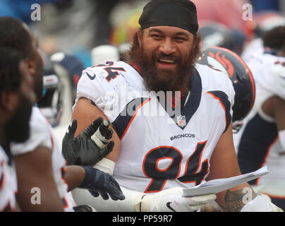 Baltimore, USA. 23. September, 2018. Denver Broncos NT Domata Peko Sr (94) abgebildet auf der Seitenlinie während eines Spiels gegen die Baltimore Ravens bei M&T Bank Stadium in Baltimore, MD, am 23. September 2018. Foto/Mike Buscher/Cal Sport Media Credit: Cal Sport Media/Alamy leben Nachrichten Stockfoto