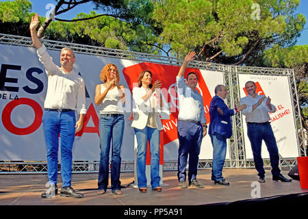 Gava, Barcelona, Spanien. 23 Sep, 2018. Politiker sehen die Teilnahme an dem Fest der Pose in Gava Stadt, (L) oder (R). Der Sekretär der territorialen Politik Jaume Collboni, dem Minister für territoriale Politik und öffentliche Funktion Meritell Batet, die großen Gava Stadt Raquel Sanchez, der Präsident der kommunalen Kammer und Bürgermeister von Lissabon, Fernando Medina, als sozialistischen Politiker eingeladen, der erste Sekretär der Sozialistischen Partei von Katalonien (PSC) Miquel Iceta und der Minister für Öffentliche Arbeiten Jose Luis Abalos. Credit: Ramon Costa/SOPA Images/ZUMA Draht/Alamy leben Nachrichten Stockfoto