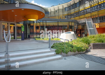 Gebäude von Krabbe Studio Architekten für die Wirtschaftsuniversität Wien im Prater realisiert. Stockfoto